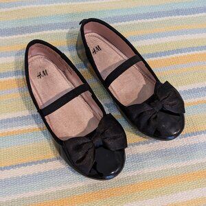 Girl's H&M Black bow mary jane ballet flats size 12.5